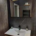 Modern 2-bedroom Near & Center T138 Appartamento Ostenda