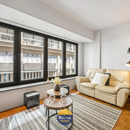 Apartamento Modern 2-bedroom Near & Center T138 *