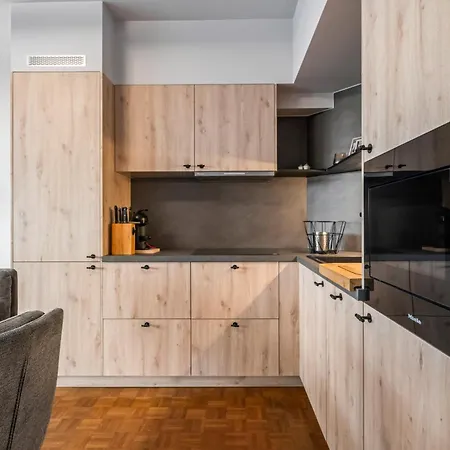 Apartment Modern 2-bedroom Near & Center T138