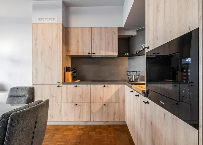 Apartment Modern 2-bedroom Near & Center T138